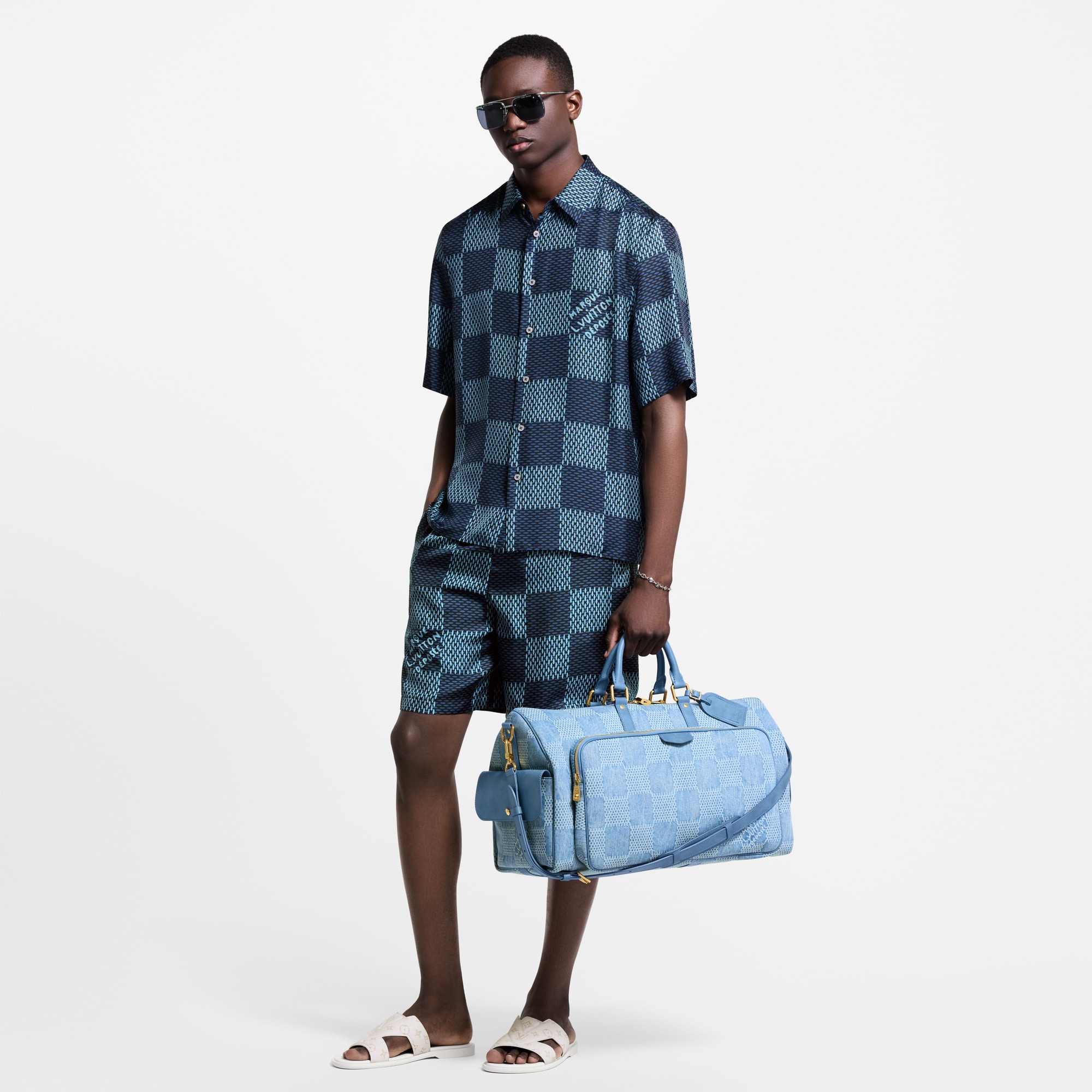 LOUIS VUITTON / LV×YK オアシスライン サンダル ブルー LOUIS VUITTON / LV×YK オアシスライン サンダル ブルー - メルカリ